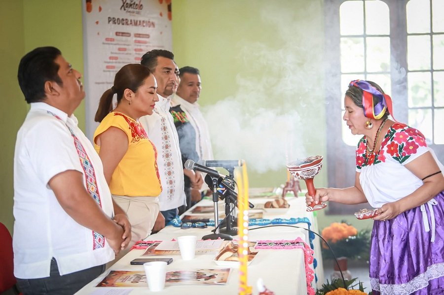 Presentan la Maqueta del Escenario Principal del Xantolo 2025