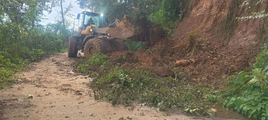 Acciones Permanentes Para el Retiro de Derrumbes en 43 Municipios de Hidalgo