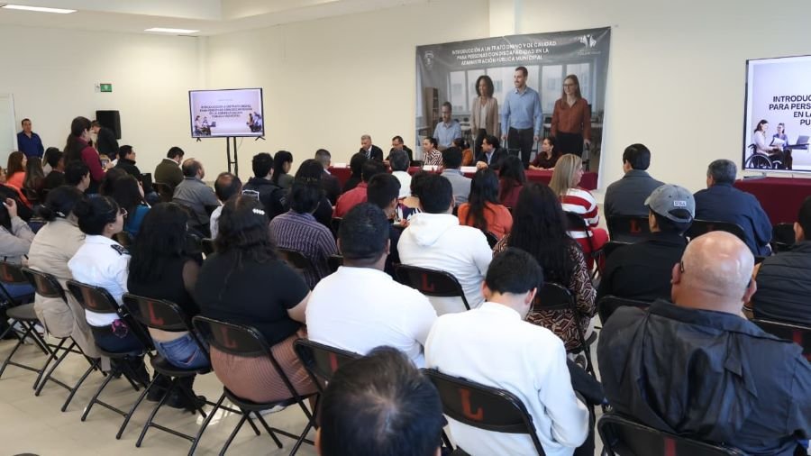 Secretarios y Servidores Públicos de La Administración Tulancinguense Capacitados Para Un Trato Digno y de Calidad a Personas Con Discapacidad
