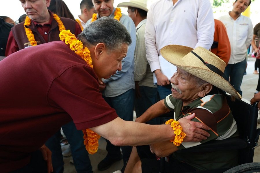 Atendemos la Emergencia y Pasamos a la Reconstrucción: Julio Menchaca