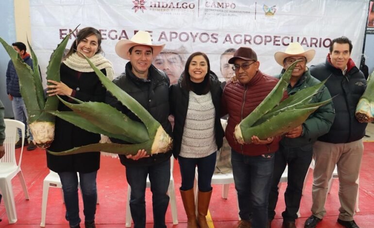 Entrega de apoyos agropecuarios fortalece al campo en Cardonal