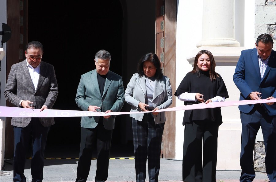 Inauguran Edda Vite y Julio Menchaca exposición y subasta