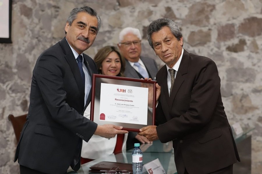 66 Trabajadores de La UAEH Son Homenajeados y Celebran Su Retiro Voluntario