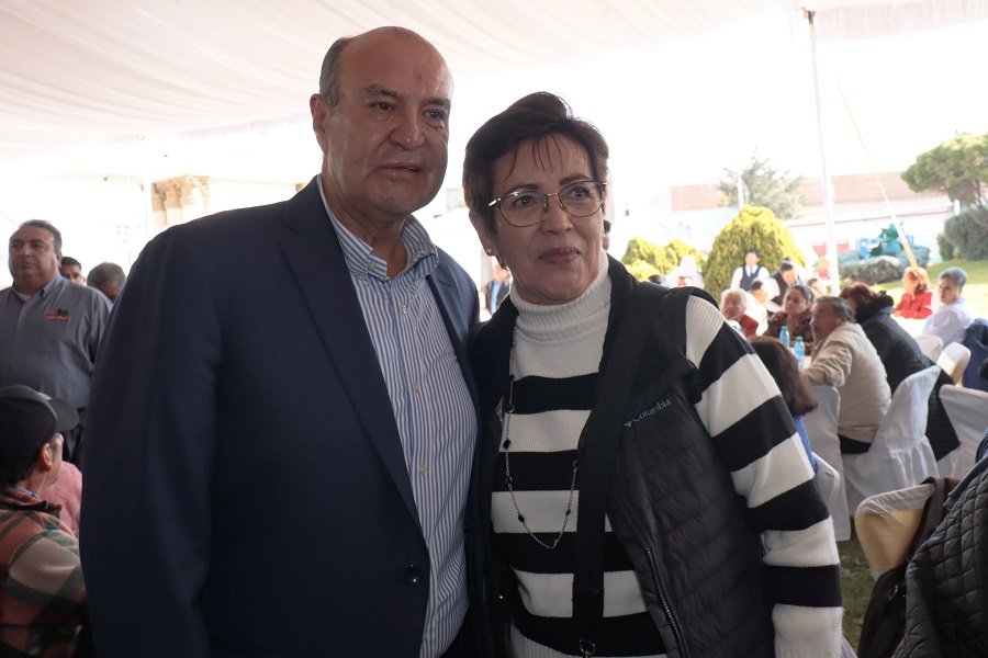 Gobierno de Hidalgo garantiza bono a maestros jubilados