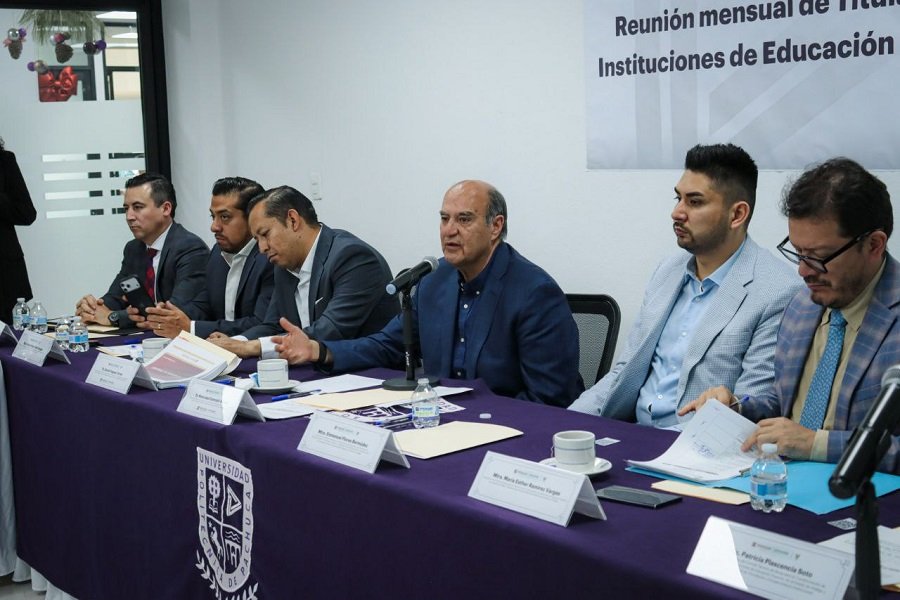 Natividad Castrejón encabeza reunión con titulares de Educación Superior en Hidalgo
