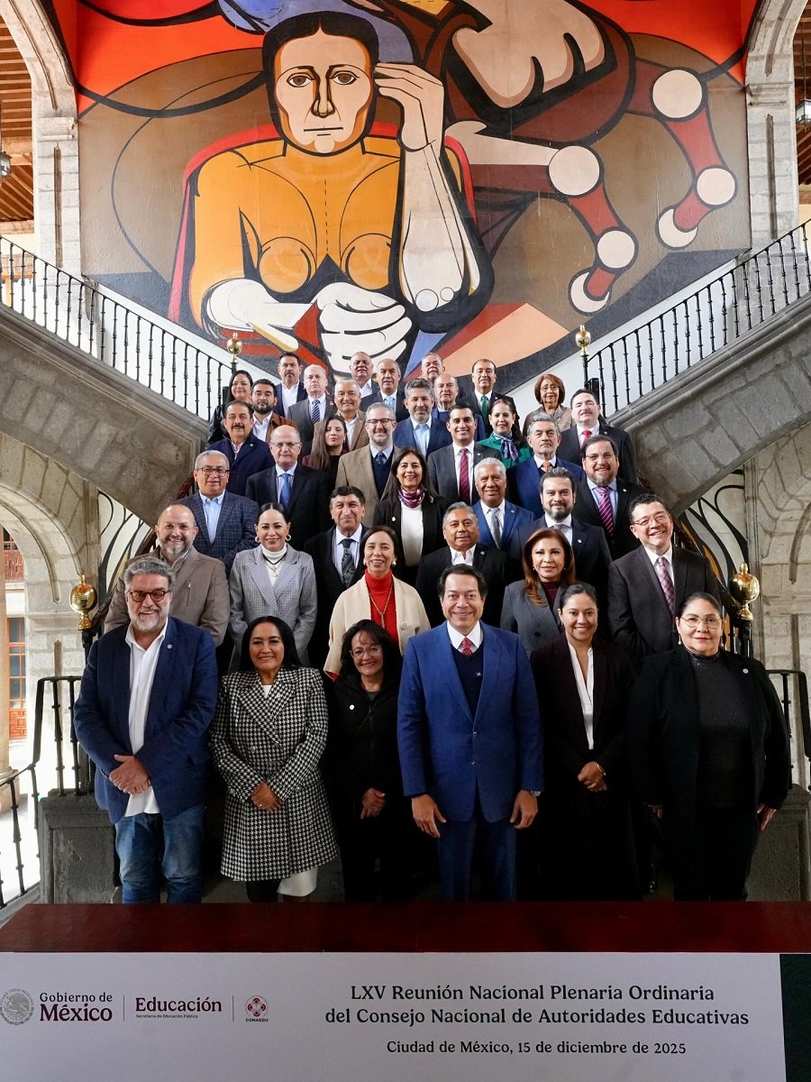 Natividad Castrejón Participa en la Reunión Nacional de CONAEDU