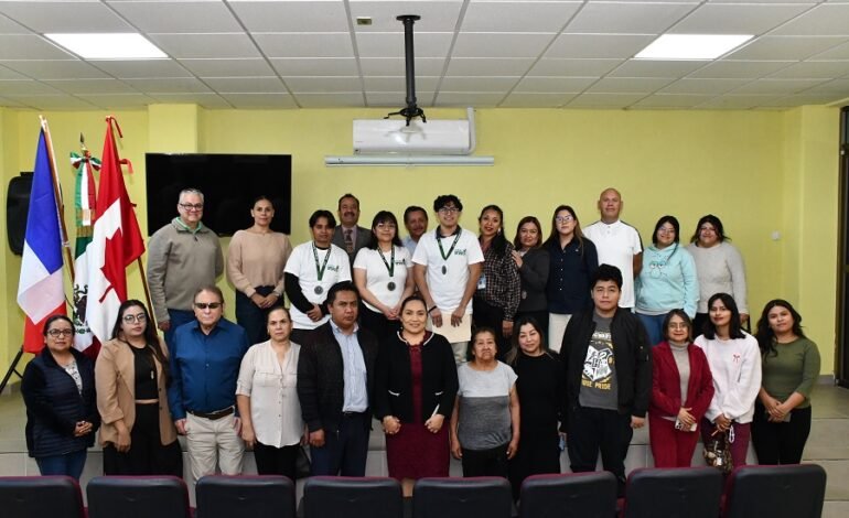 Alumnos de la UTVM Viajan a Canadá Para Formación Académica