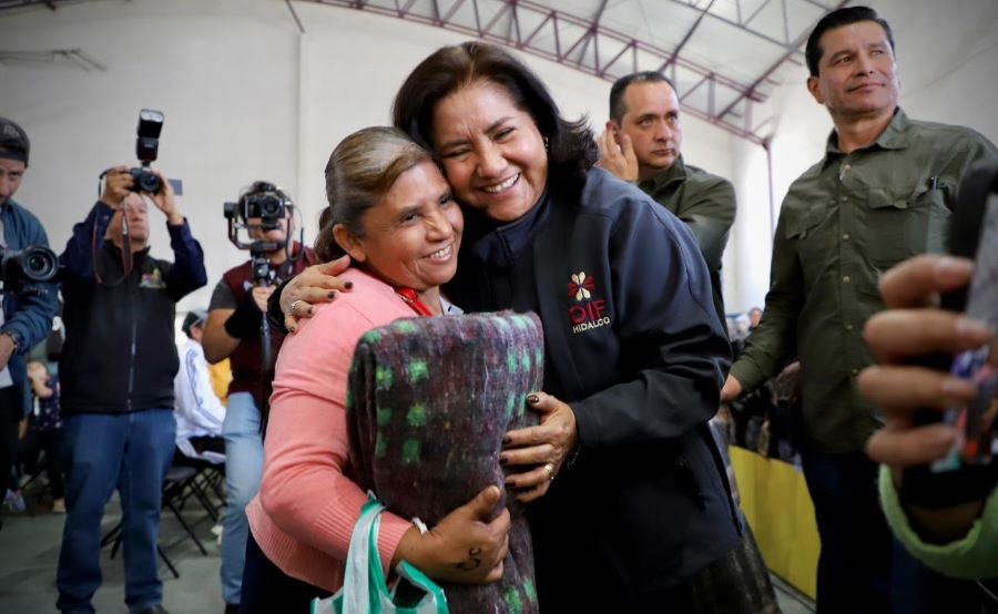 DIF Hidalgo Entrega Cerca de 5 Mil Cobijas, Juguetes y Despensas.