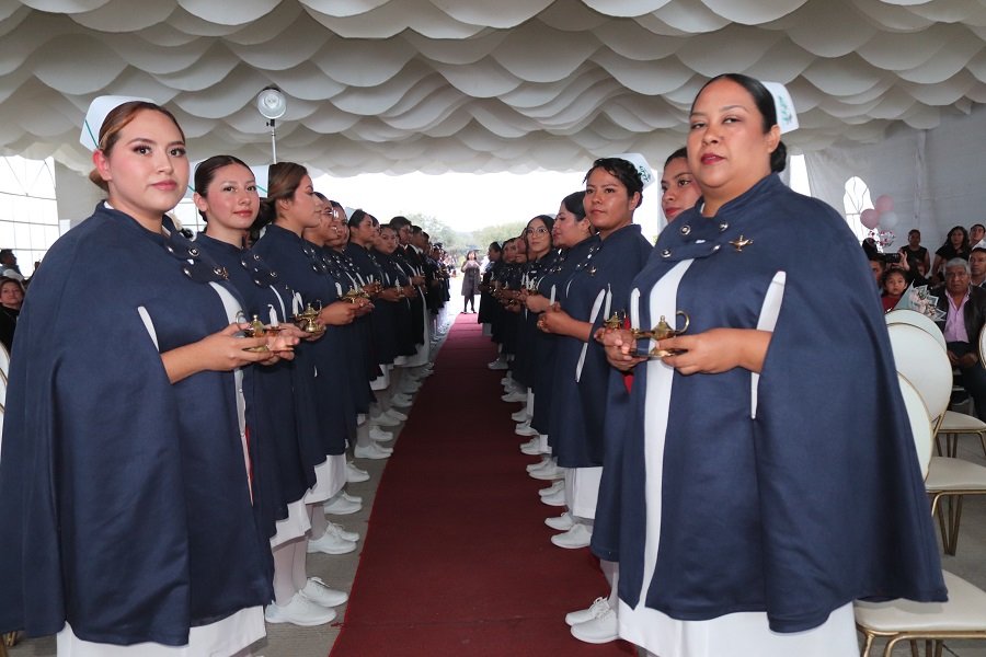 Egresan 57 estudiantes de Enfermería de la UT de Tula-Tepeji