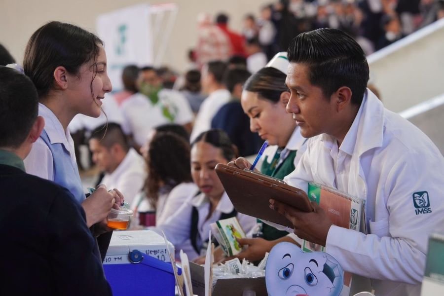 Feria del Bienestar y El Tianguis del Bienestar en Coalcomán y Uruapan Atienden a Más de 5 Mil Familias