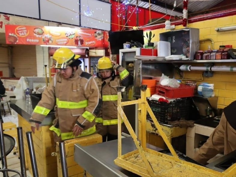 Flamazo en el Mercado Benito Juárez de Pachuca, Saldo un Herido y Daños Materiales