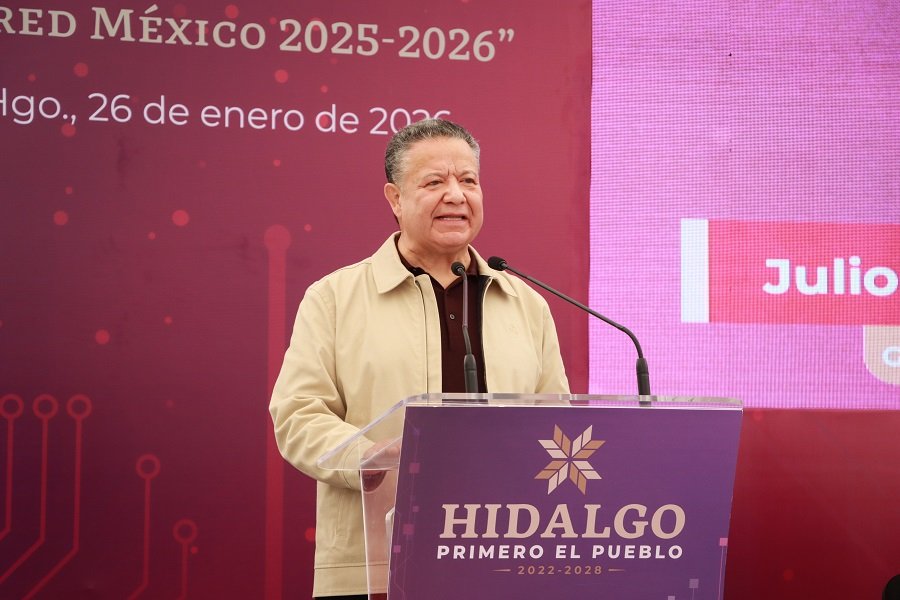 Julio Menchaca Consolida Formación de Hidalguenses en Áreas STEM