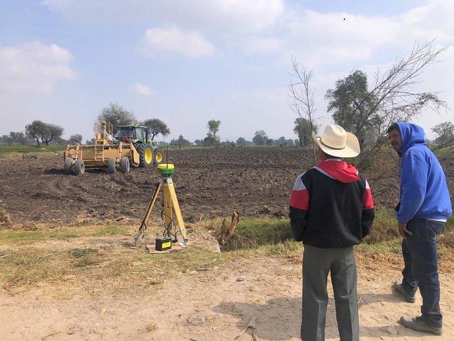 Nivela SIPDUS 800 Hectáreas Como Parte del Plan Nacional de Tecnificación del Campo