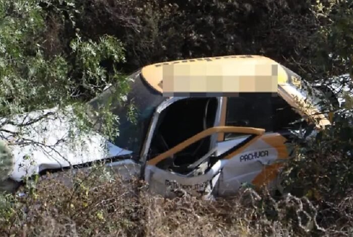 Taxi Cayo a un Barranco en el Corredor de la Montaña, Murió el Conductor
