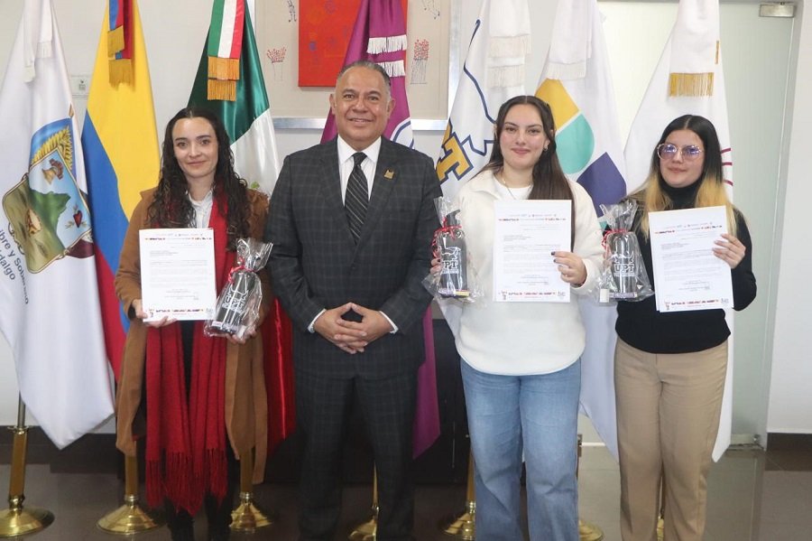 UPT Recibe a Estudiantes de Colombia en Intercambio Académico