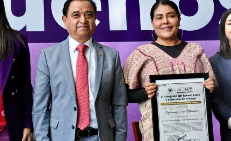 Congreso del Estado distingue a Eufrosina Cruz Mendoza con “La Mina del Tiempo” por su lucha a favor de las niñas y mujeres indígenas