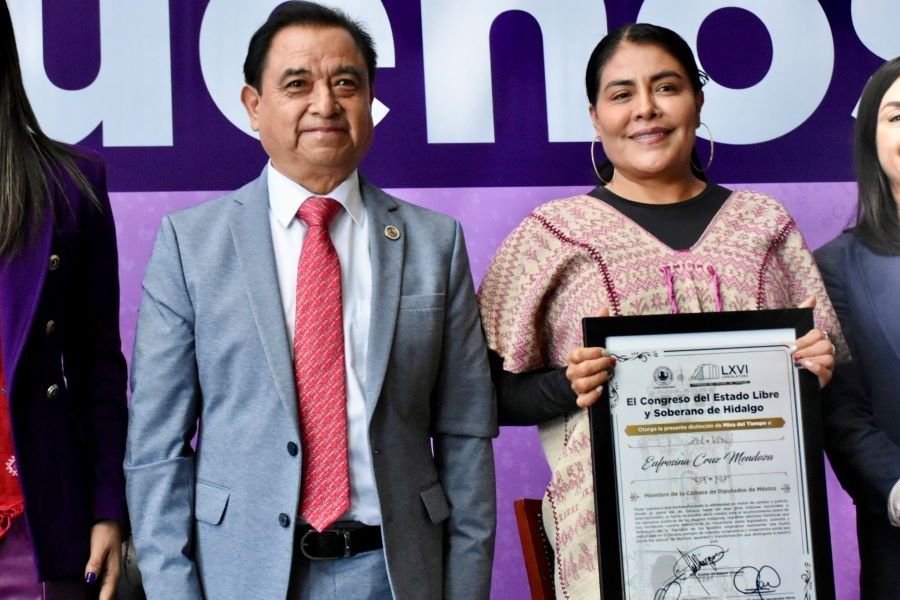 Congreso del Estado distingue a Eufrosina Cruz Mendoza con “La Mina del Tiempo” por su lucha a favor de las niñas y mujeres indígenas