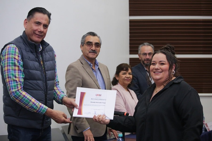 Fortalece la UAEH la profesionalización de su funcionariado