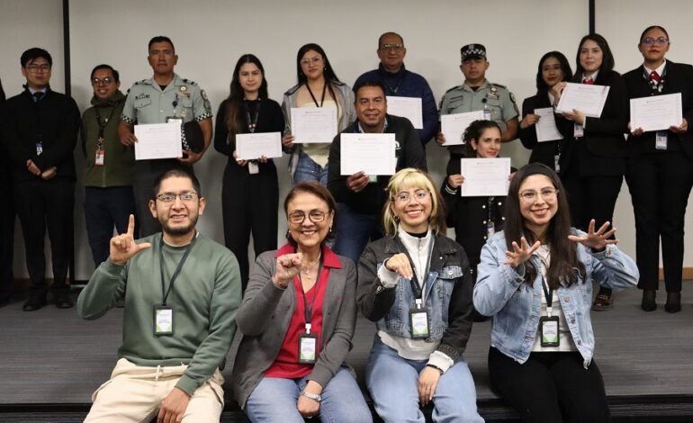 Gobierno de Hidalgo capacita a personal del AIFA en Lengua de Señas Mexicana