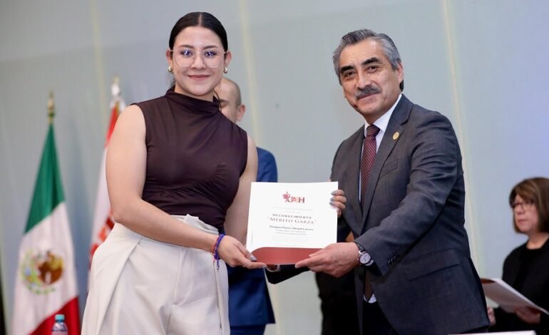 UAEH Distingue a Estudiantes Sobresalientes Con El Mérito Garza 2026