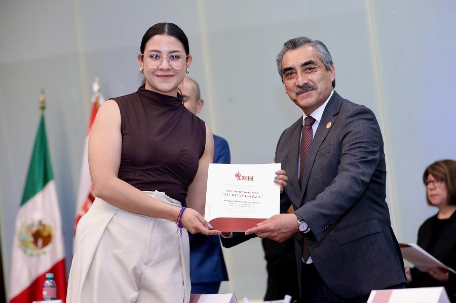 UAEH Distingue a Estudiantes Sobresalientes Con El Mérito Garza 2026