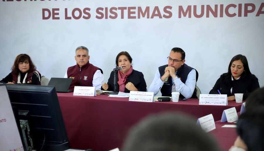 Trabajar con vocación y transparencia, pide Edda Vite a DIF Municipales del Valle del Mezquital
