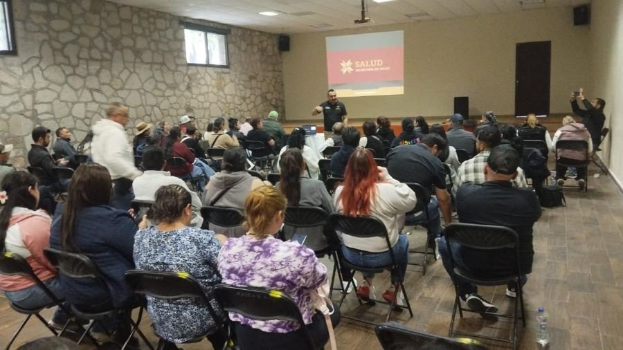 Ante alta afluencia turística, capacita Salud a más de 5 mil personas para prevenir riesgos sanitarios