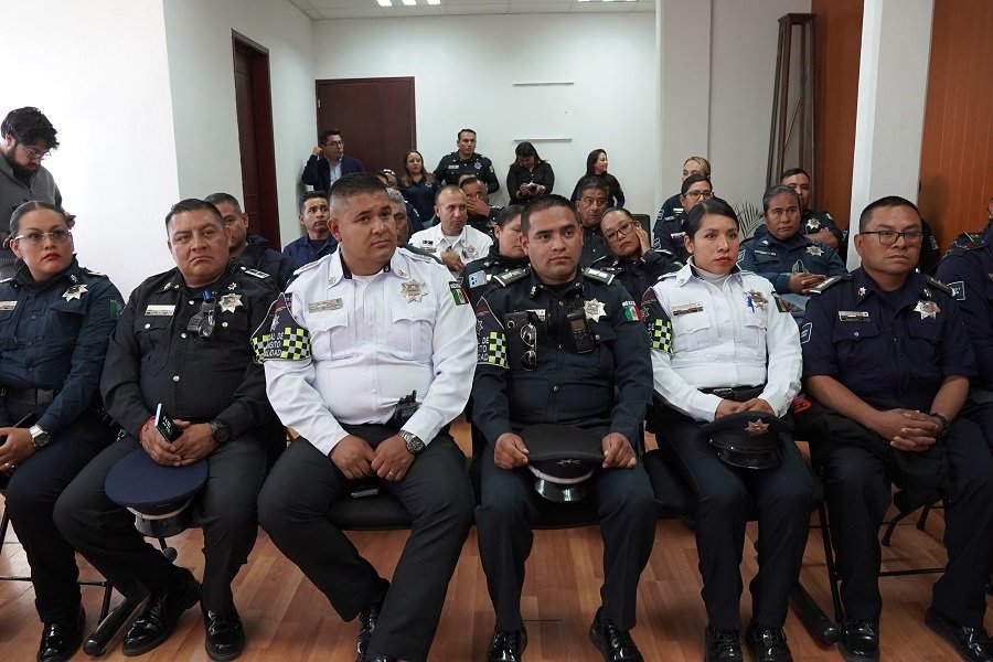 Capacitan a Policías Para Brindar Mejor Atención a Visitantes en Pachuca