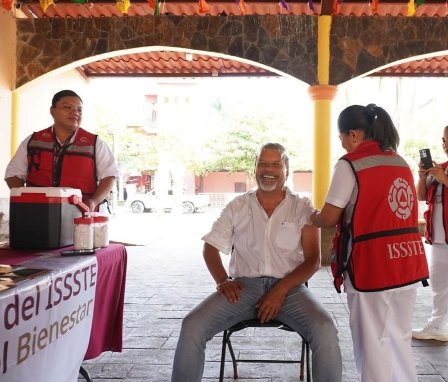 Garantiza ISSSTE Hidalgo Vacuna Contra el Sarampión a Derechohabientes y Población en General