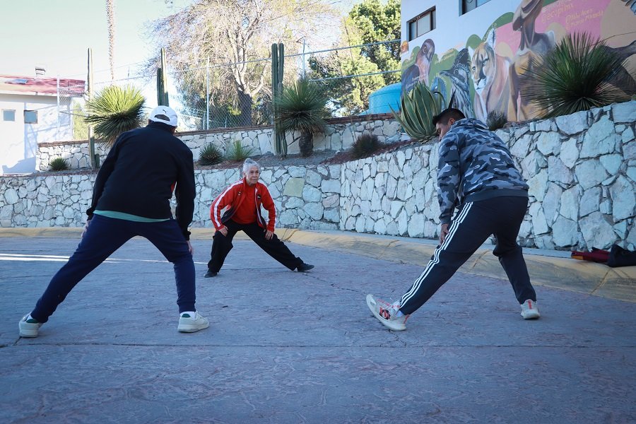 Promueven bienestar físico y mental con clases de Tai Chi en el Parque Ecológico Cubitos