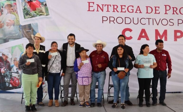 Con más de 2 millones de pesos fortalecen al campo hidalguense con múltiples entregas