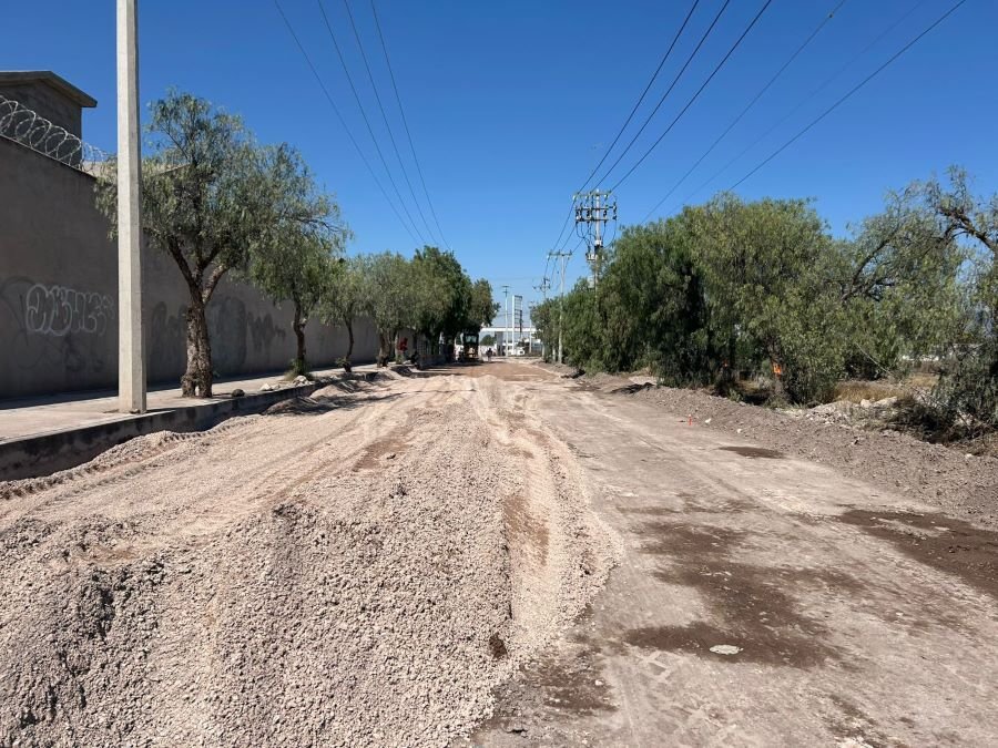 Rehabilitación de la Calle Vía de los Reyes Fortalece la Conectividad en el Daxthá, Actopan