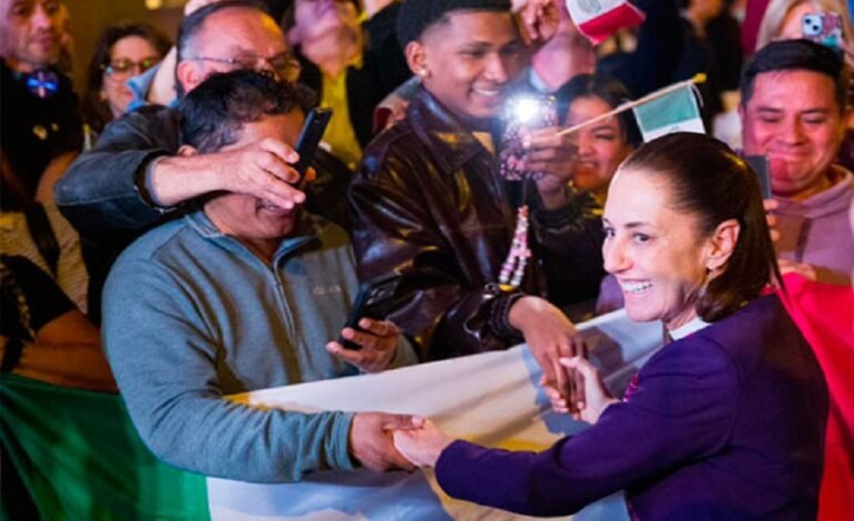 Llega Claudia Sheinbaum a Barcelona, sede de la IV Cumbre en Defensa de la Democracia, la Reciben Miles de Mexicanos