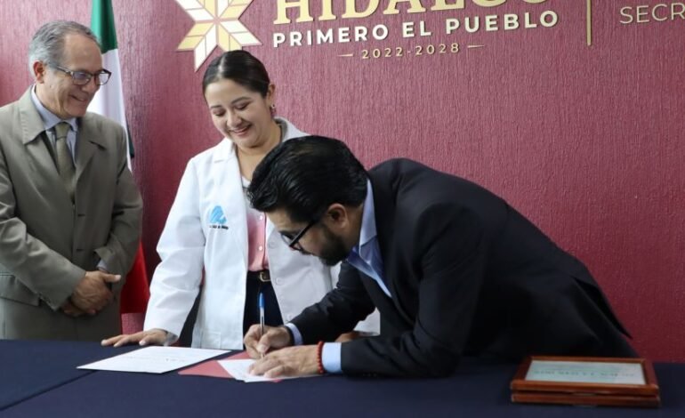 Secretaría de Salud entrega licencias sanitarias a hospitales de IMSS-Bienestar en Hidalgo