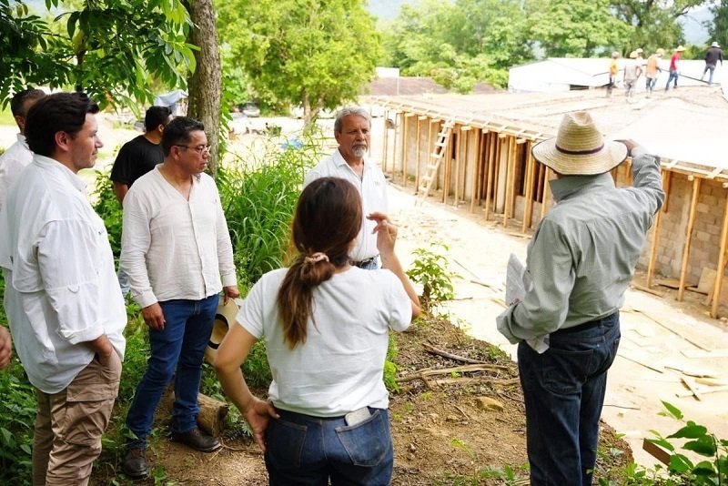 Casas de la Mujer Indígena, Modelo de Atención Diseñado en Colaboración Con Mujeres, Parteras y Sabias de las Comunidades.