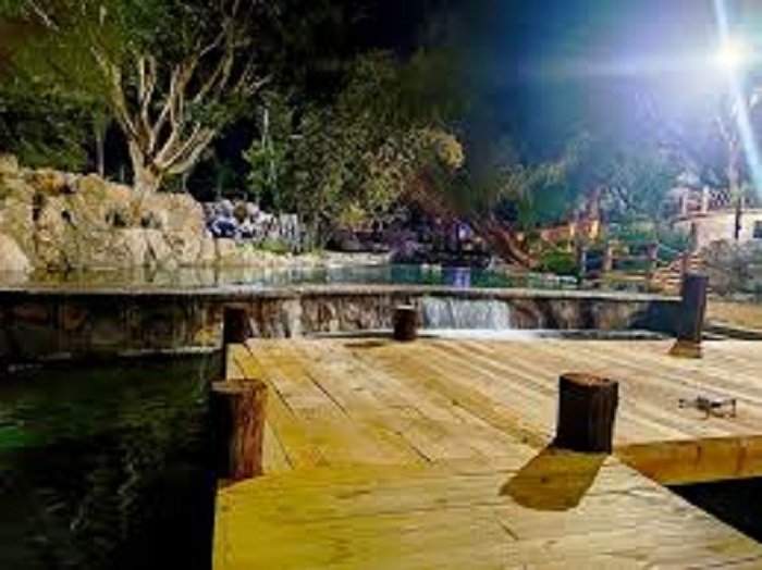 Abre en Hidalgo Ra Zabi, El Nuevo Balneario Para Nadar Tarde Con Iluminación