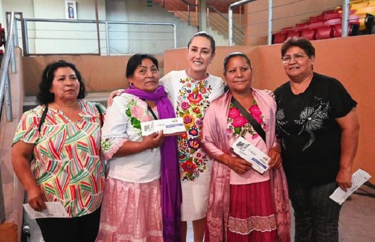 Día de Las Madres: Presidenta Claudia Sheinbaum Entrega Pensión Mujeres Bienestar. Beneficia a 3 Millones de Mexicanas
