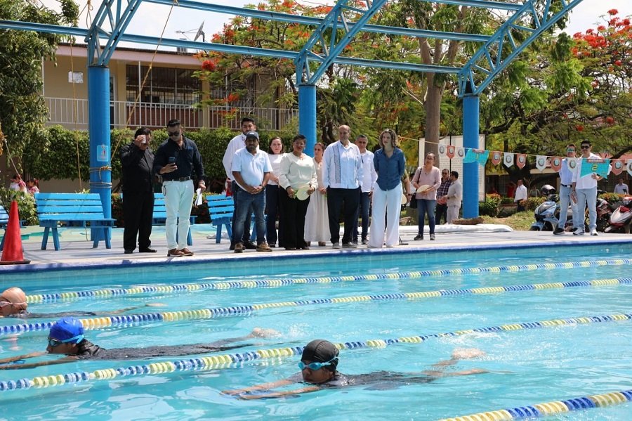 Gobierno de Hidalgo entrega obras educativas por más de 6 mdp en Huejutla