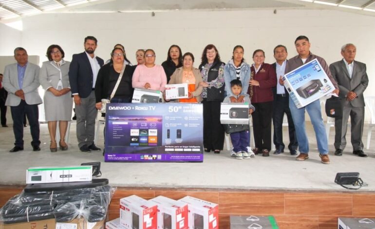 IHE Entrega Obras de Rehabilitación en Secundaria de Chilcuautla