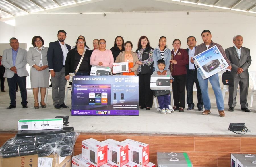 IHE Entrega Obras de Rehabilitación en Secundaria de Chilcuautla