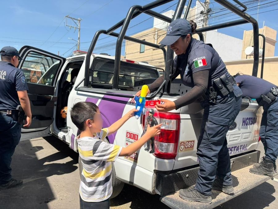 Policía Estatal entrega más de 2 mil juguetes a infancias hidalguenses