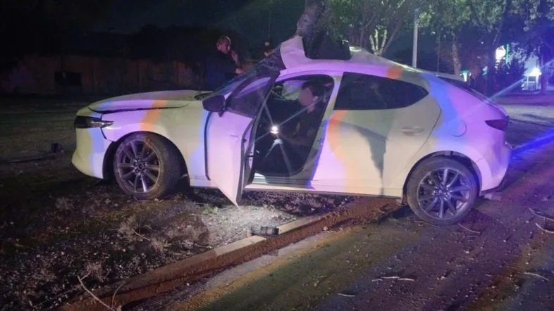 Fuerte choque en Bulevar Minero, Dos Lesionados, el Chofer Conducía Ebrio y con Exceso de Velocidad, Deja dos Lesionados