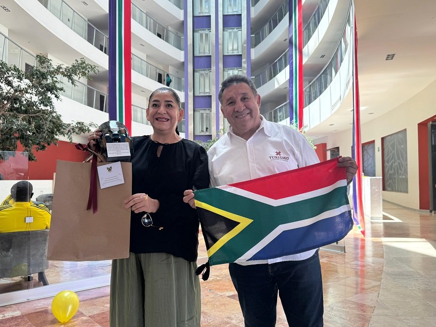 Hidalgo despide a Bafana Bafana y estrecha lazos con la delegación de Sudáfrica