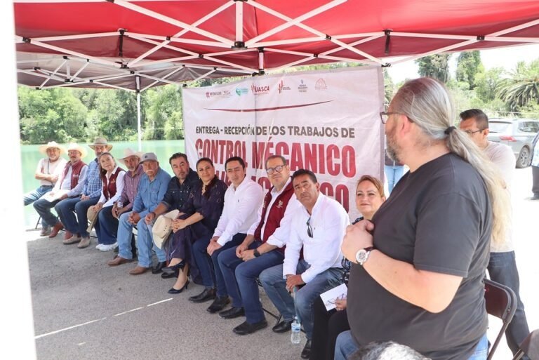 Hidalgo recupera la Presa Azul: retiran más de mil toneladas de lirio acuático en Huasca