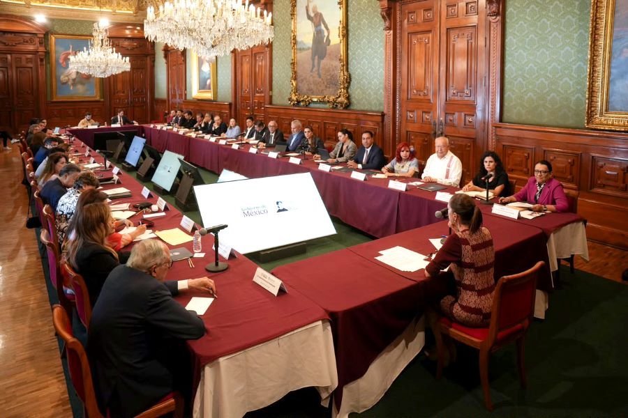 Julio Menchaca da Seguimiento a IMSS Bienestar en Hidalgo