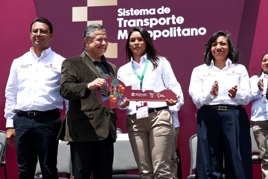 Menchaca Entregó 80 unidades del Tuzobús al dar  inició a  la primera etapa de transición al Sistema de Transporte Metropolitano