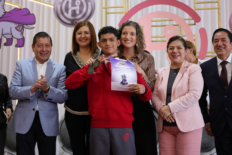 Premia SEPH a ganadores de la Olimpiada Hidalguense de Informática 2026