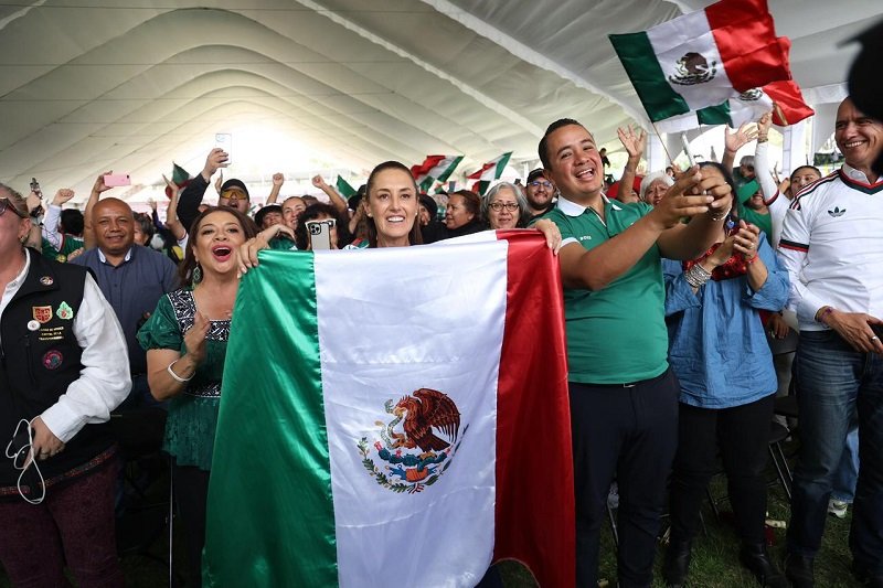 Presidenta Sheinbaum felicita a Selección Mexicana de fútbol por triunfo en partido inaugural de la Copa Mundial 2026