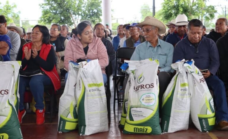Saderh entrega más de 9 mdp en apoyos para las y los productores de la región del Valle del Mezquital