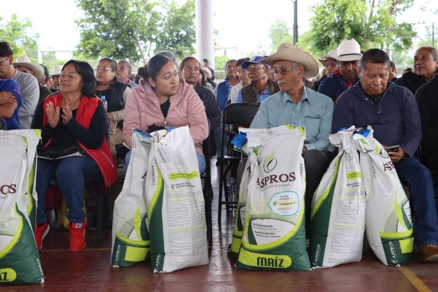 Saderh entrega más de 9 mdp en apoyos para las y los productores de la región del Valle del Mezquital